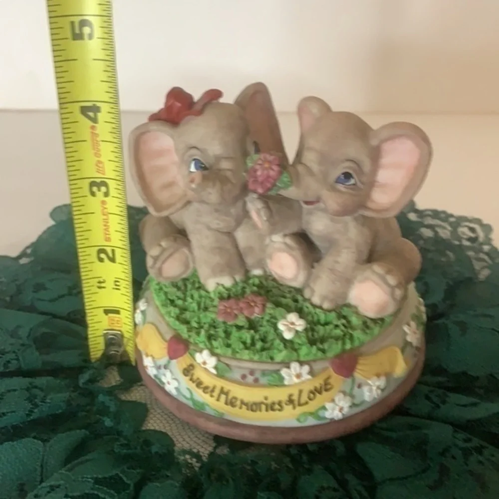 SIMSON GIFTWARE, Shelby Rasche